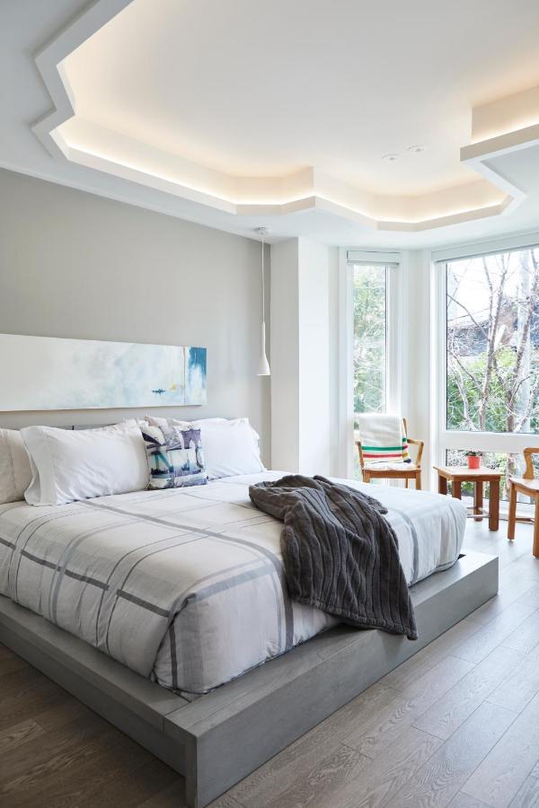 Elegant Downtown Home Торонто Екстериор снимка